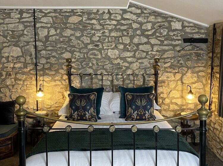 Monkton Court House B&b