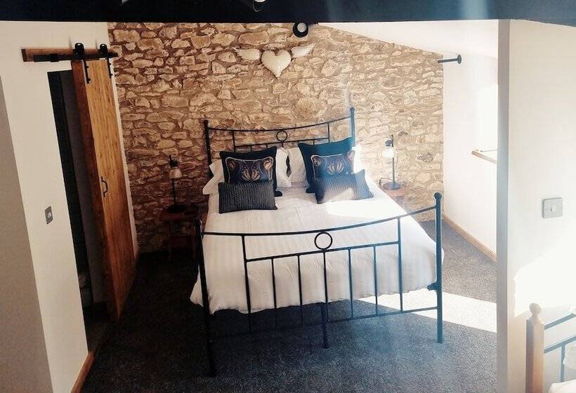 Monkton Court House B&b