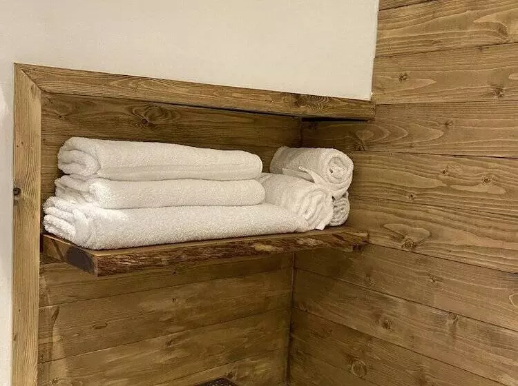 Monkton Court House B&b