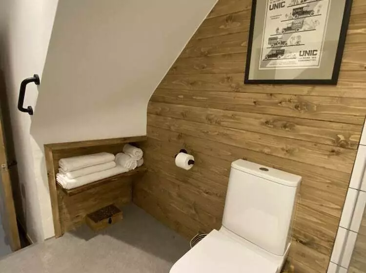 Monkton Court House B&b