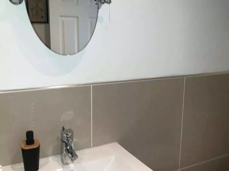 Monkton Court House B&b