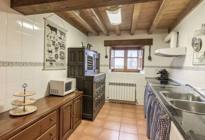 Traditional Cottage In Atauta Near Traditional Winery