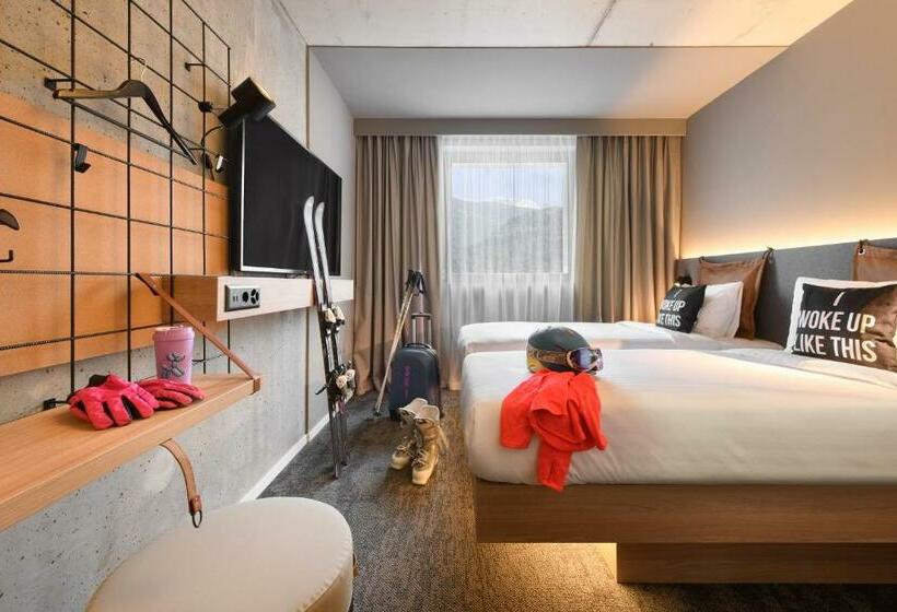 בית מלון כפרי Moxy Sion