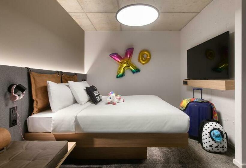 בית מלון כפרי Moxy Sion