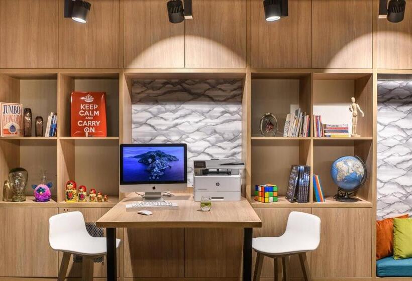 בית מלון כפרי Moxy Sion