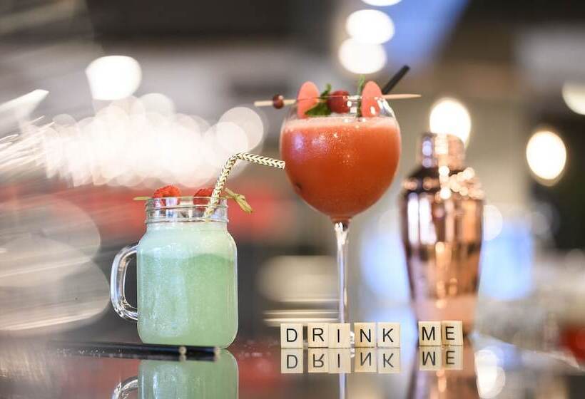 בית מלון כפרי Moxy Sion