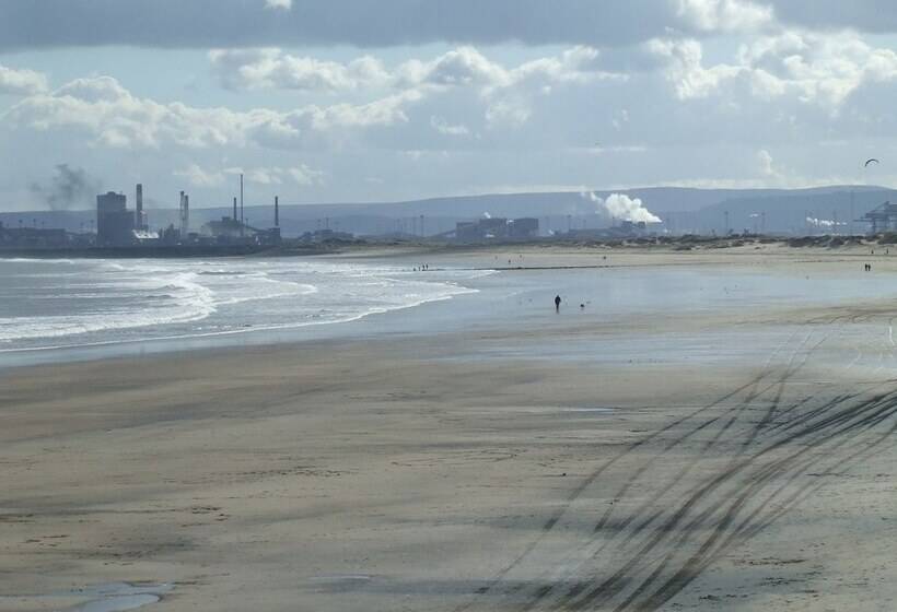 فندق Oyo Victoria Apartments