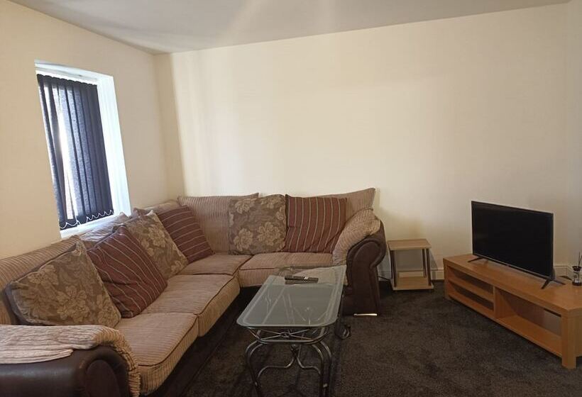 فندق Oyo Victoria Apartments