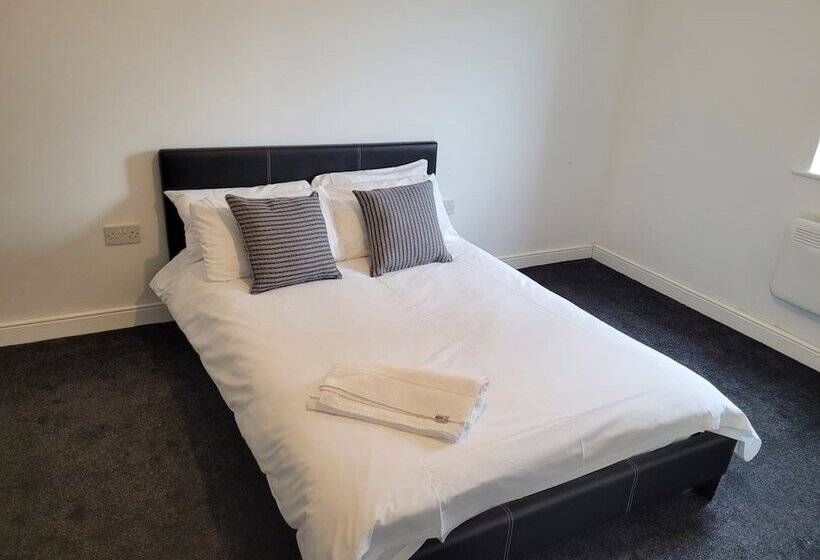 فندق Oyo Victoria Apartments