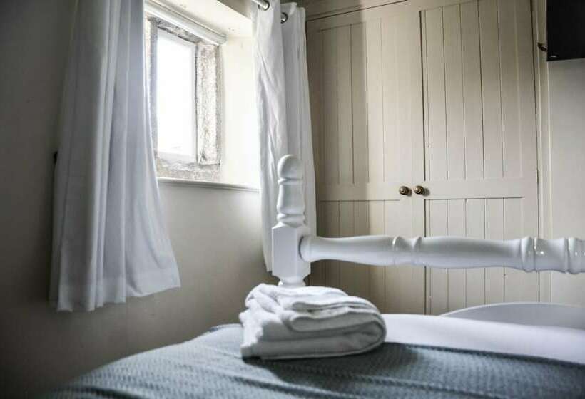 Lower Trengale Farm Holiday Cottages