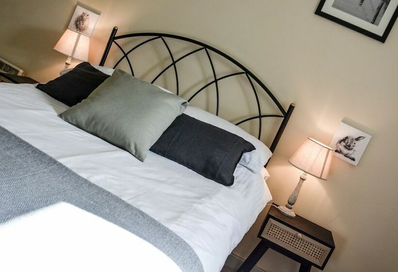 Lower Trengale Farm Holiday Cottages