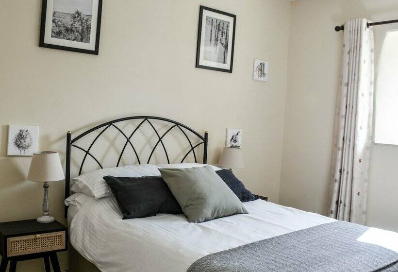 Lower Trengale Farm Holiday Cottages