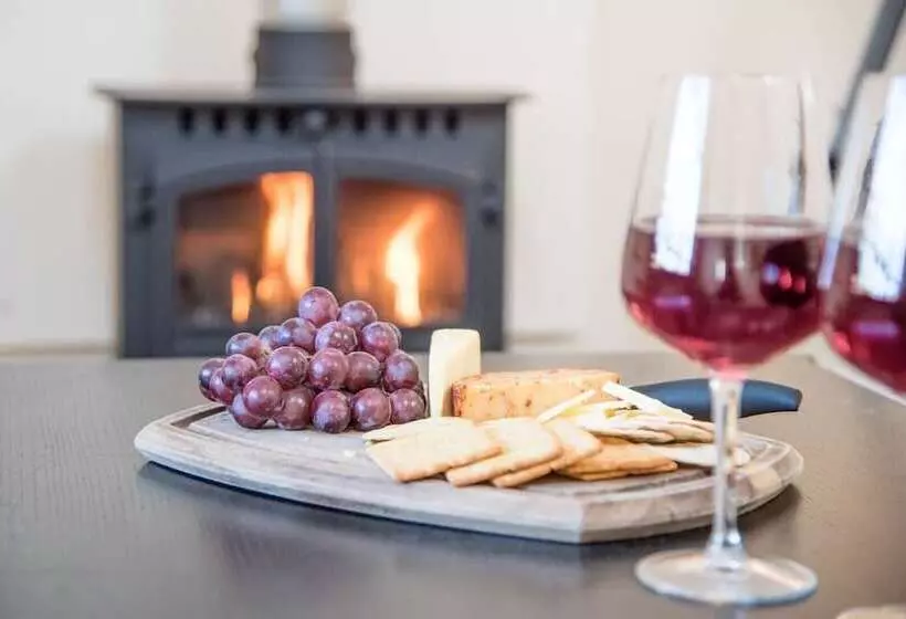 Mill Cottage, Tunstall