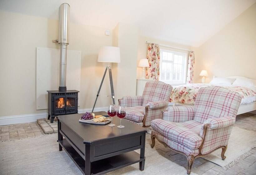 Mill Cottage, Tunstall