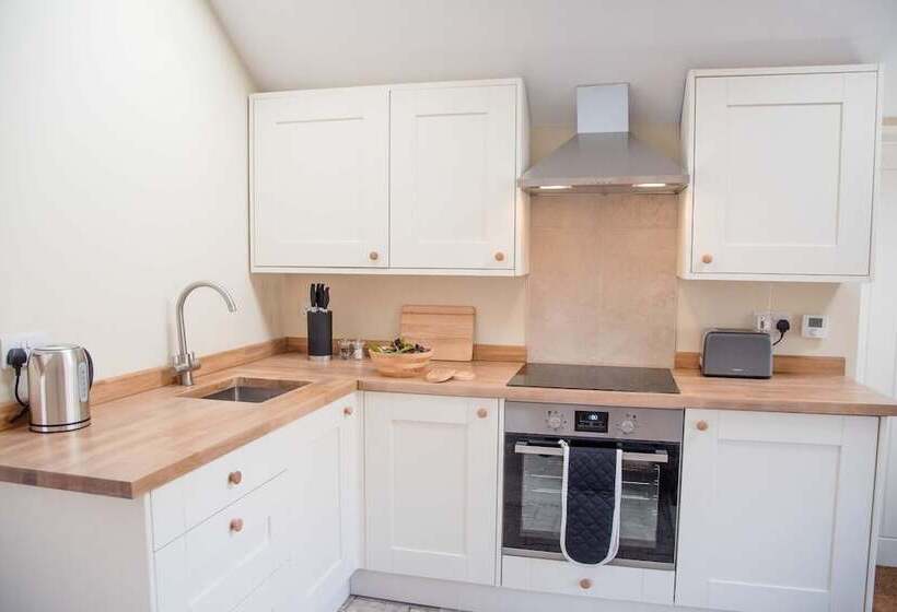 Mill Cottage, Tunstall