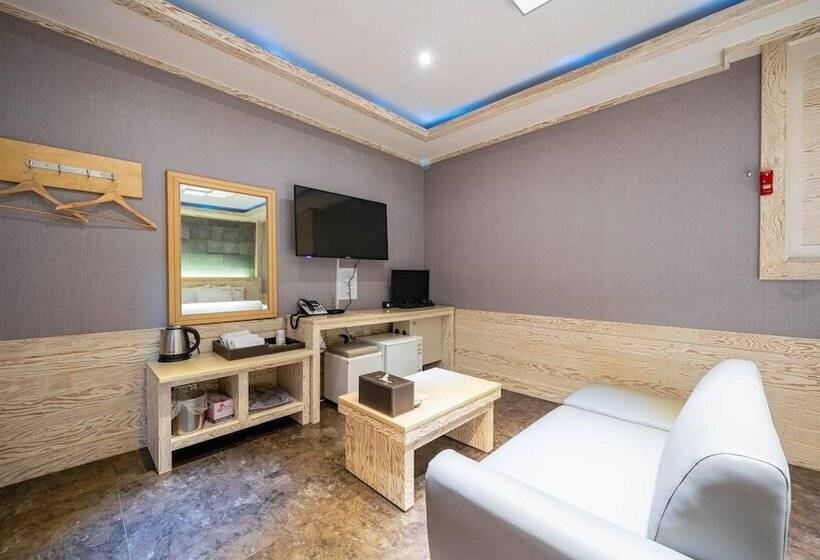 Motelli Daejeon Yuseong Capella