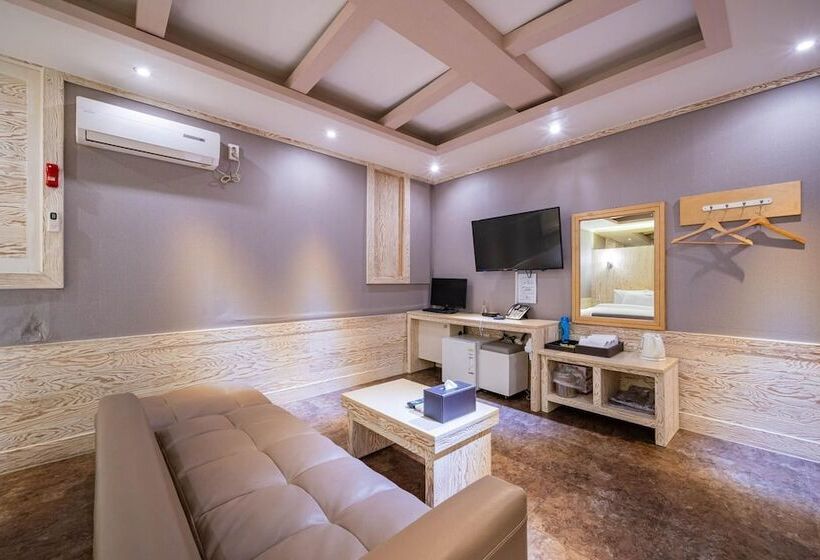 Motelli Daejeon Yuseong Capella