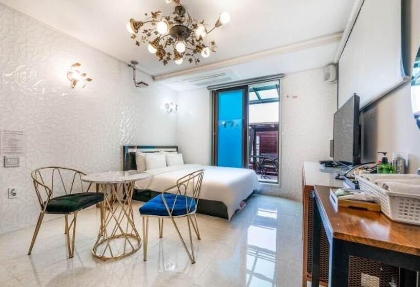 Motelli Gangneung Boutique Russo