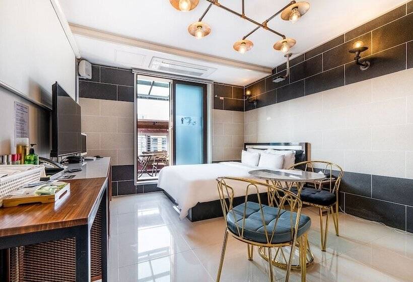 Motelli Gangneung Boutique Russo