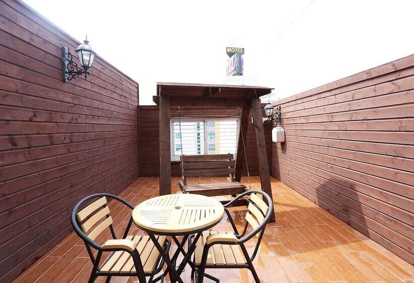 Motelli Gangneung Boutique Russo