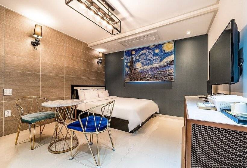 Motelli Gangneung Boutique Russo