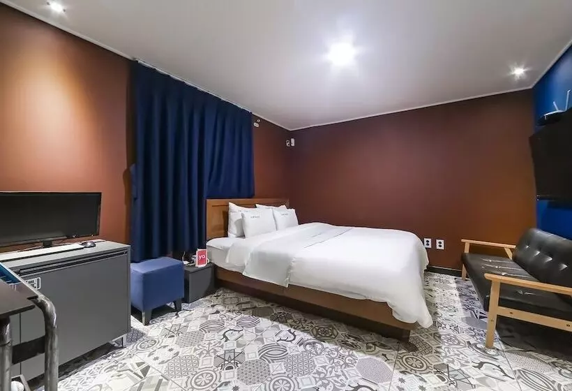 Motelli Geojedo Gohyeon Hotel Blue