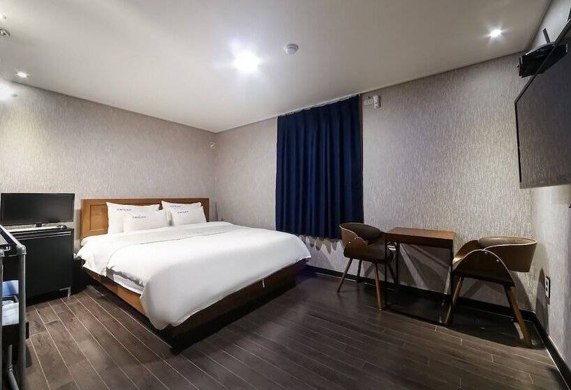 Motel Geojedo Gohyeon Hotel Blue