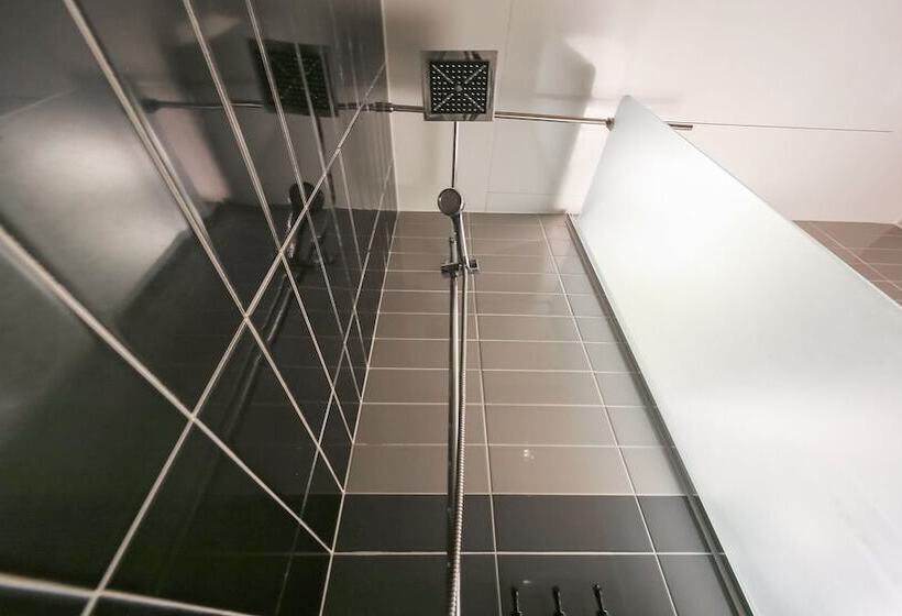 Motel Geojedo Gohyeon Hotel Blue