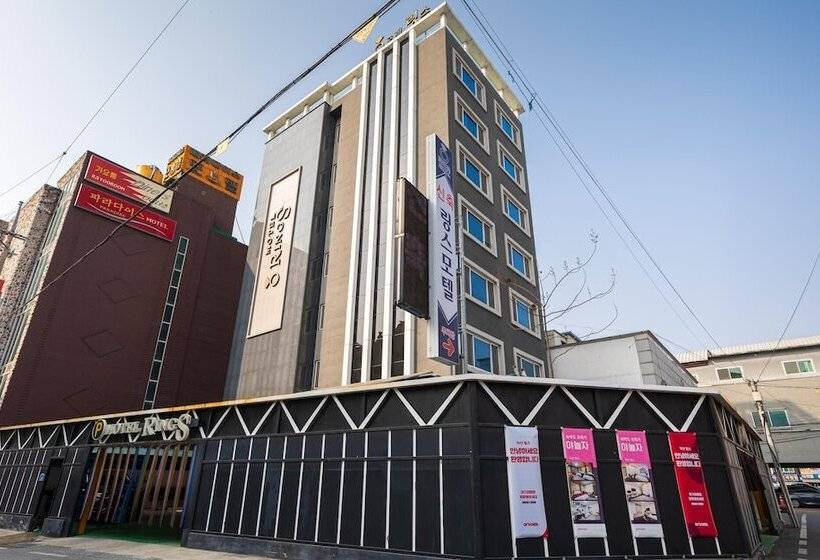 فندق على الطريق Iksan Hotel Rings