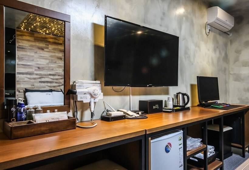 فندق على الطريق Iksan Hotel Rings