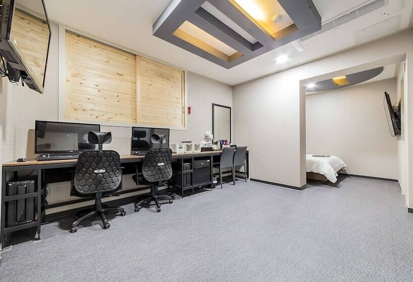 Мотель Seongnam Hotel K