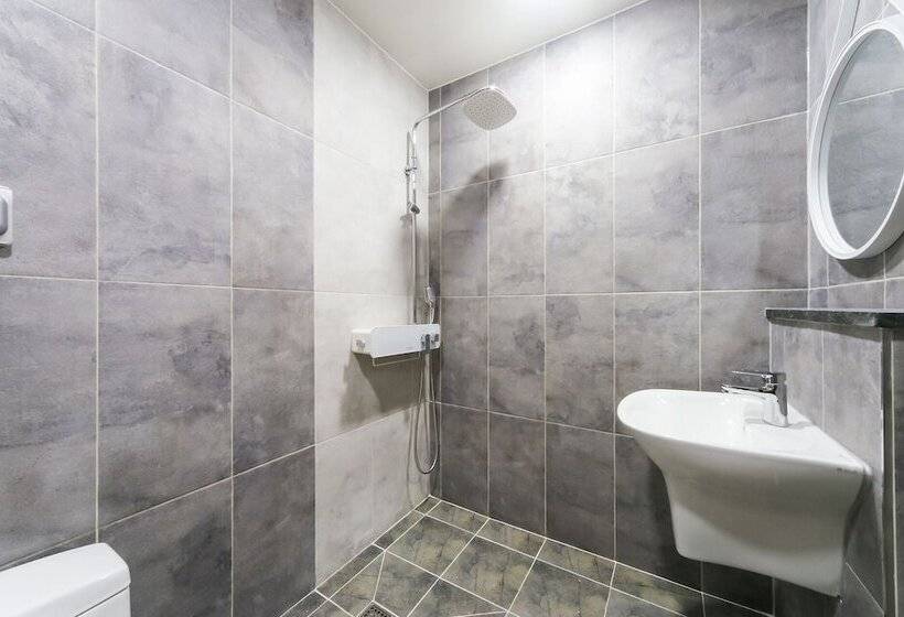 מוטל Ulleung With Ulleung