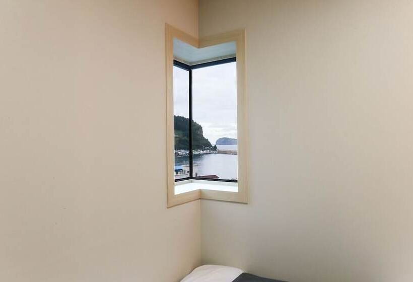 מוטל Ulleung With Ulleung