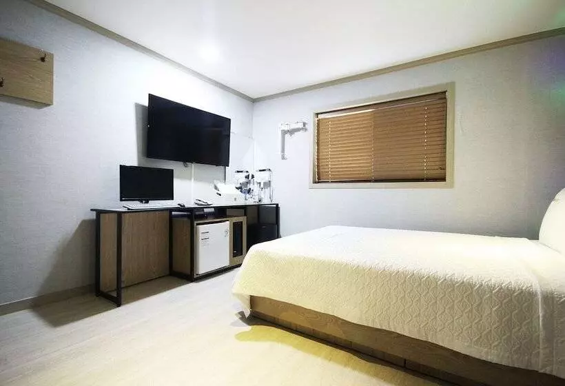 Motelli Yeosu 25
