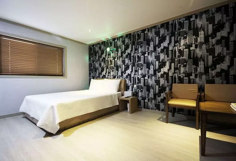 Motelli Yeosu 25
