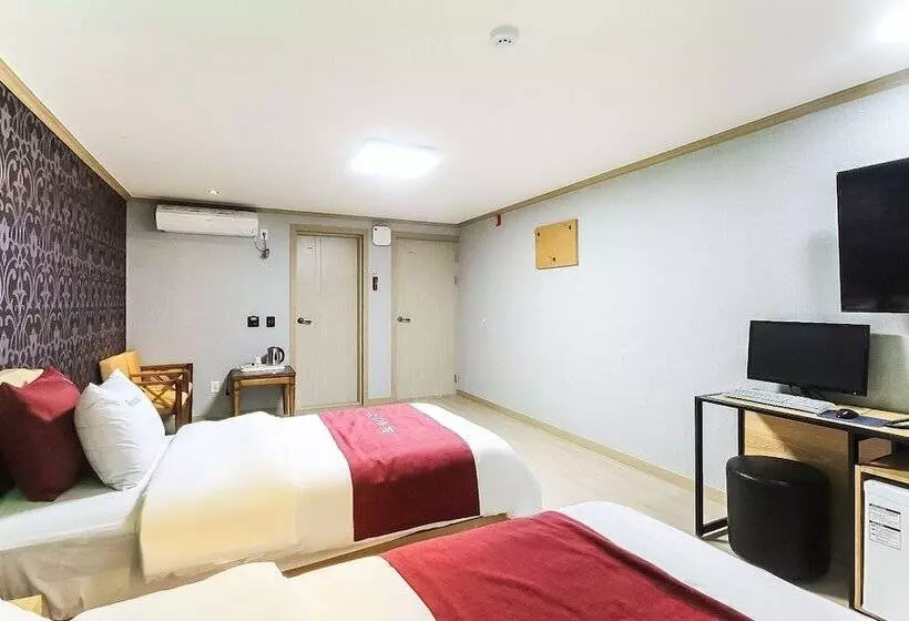 Motelli Yeosu 25