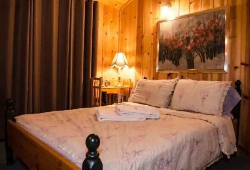 Mt Baker Lodging Cabin 10 Sleeps 8