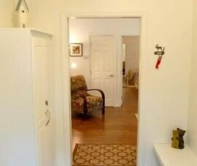 Mt Baker Lodging Cabin 16   Sleeps 2