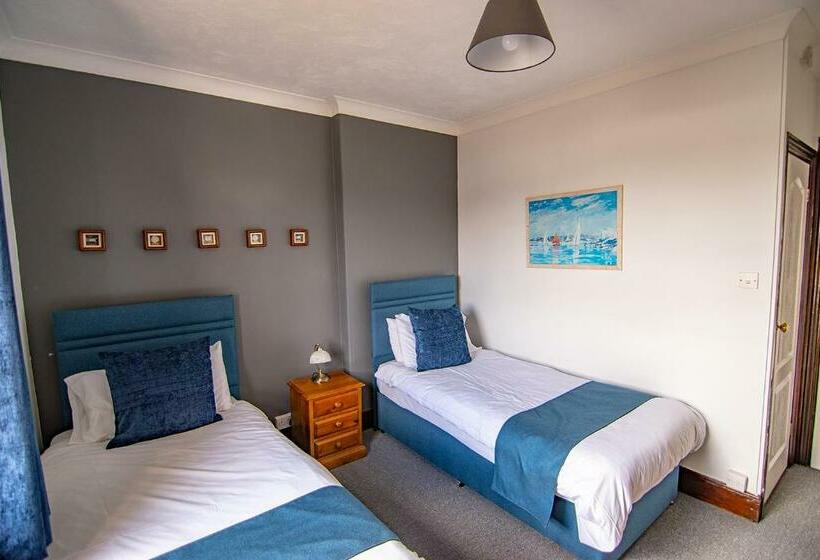 Bed and Breakfast The Station Guest House