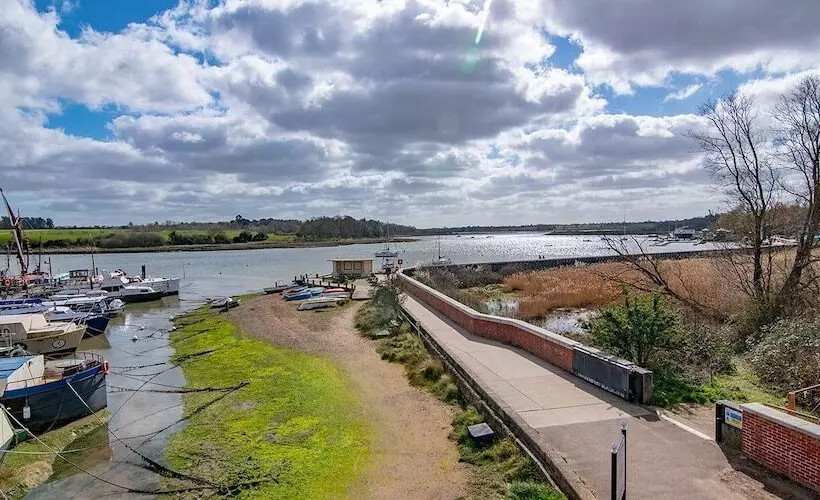 ベッドアンドブレックファースト The Station Guest House