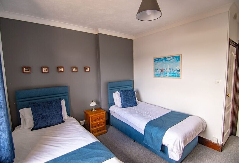 Bed and Breakfast The Station Guest House