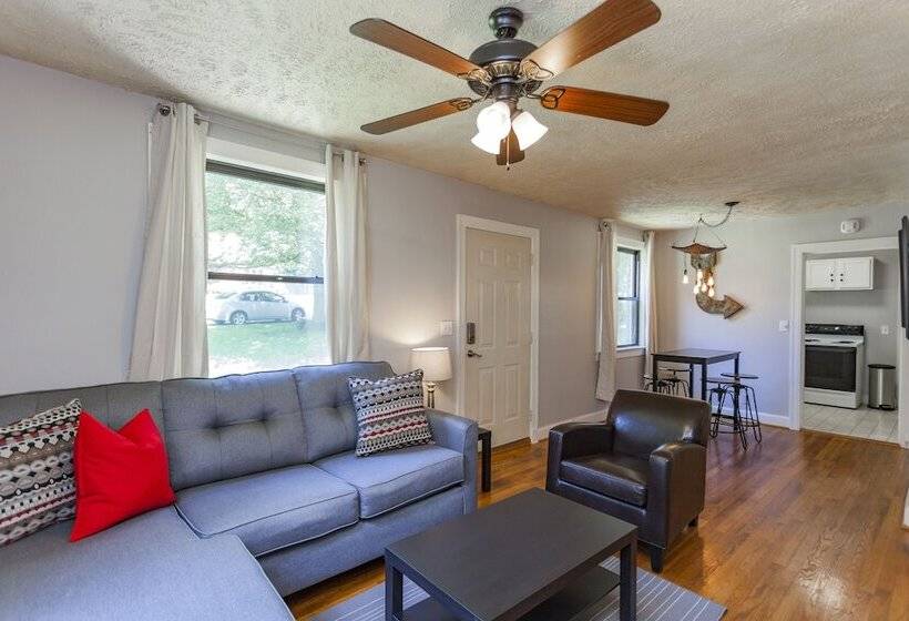 Charming Nashville Cottage   12 Min Downtown