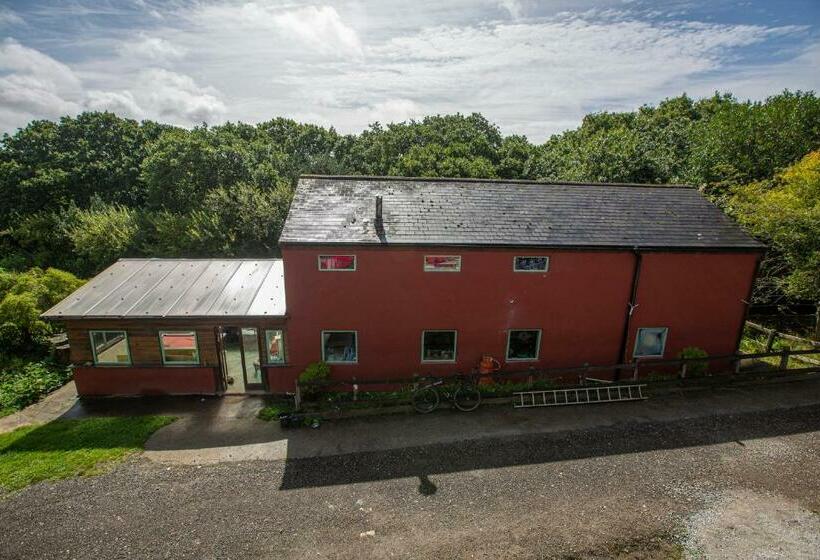 Holifield Farm Hostel & Community Project