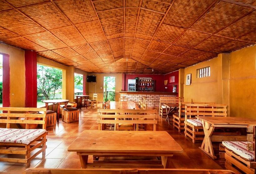 هتل Banana Village