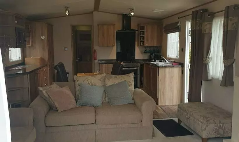 Hotelli 2bed Caravan  Oakdene Forest Park