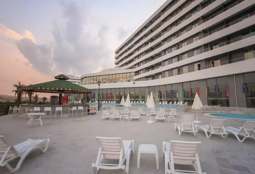 Hotelli Naskon Sapphire Resort Thermal & Spa