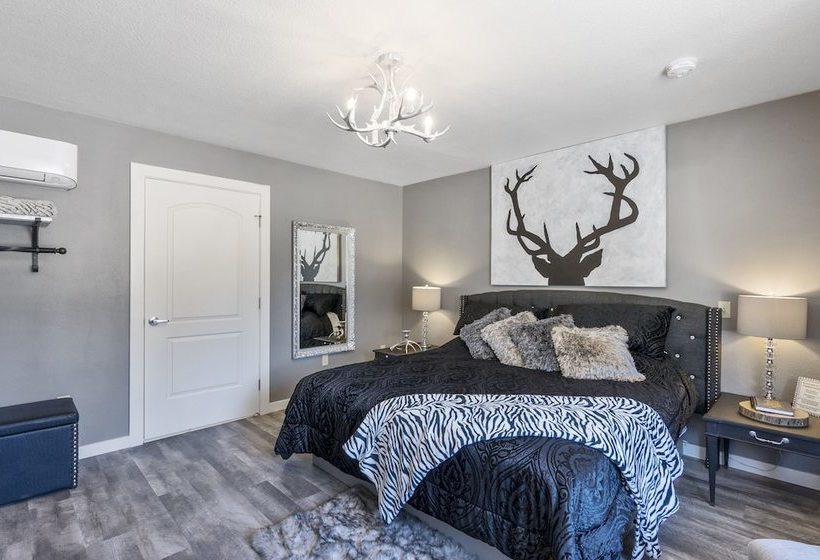 汽车旅馆 Timber House Lodge