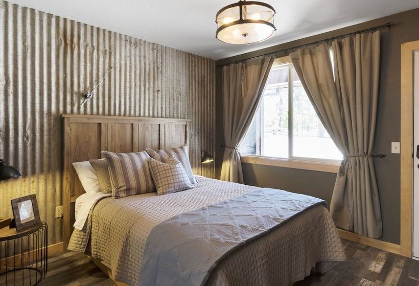 汽车旅馆 Timber House Lodge