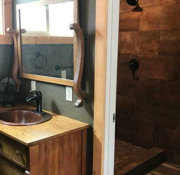 汽车旅馆 Timber House Lodge