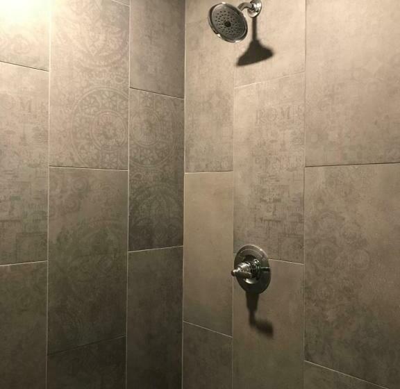 汽车旅馆 Timber House Lodge